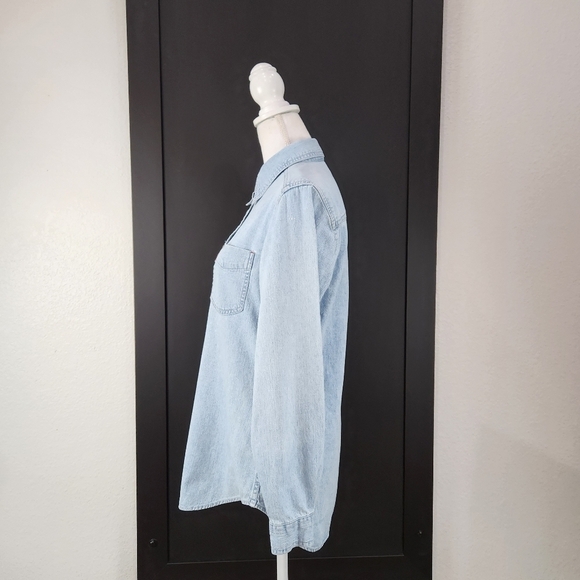 Levi's RED TAB JEANS BUTTON DOWN SHIRT SIZE MEDIUM - Picture 4 of 10